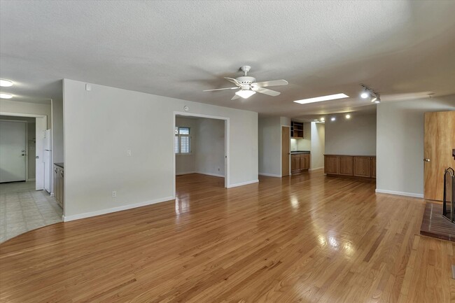 Building Photo - Tons of Space l Great Schools l Prime Sili...