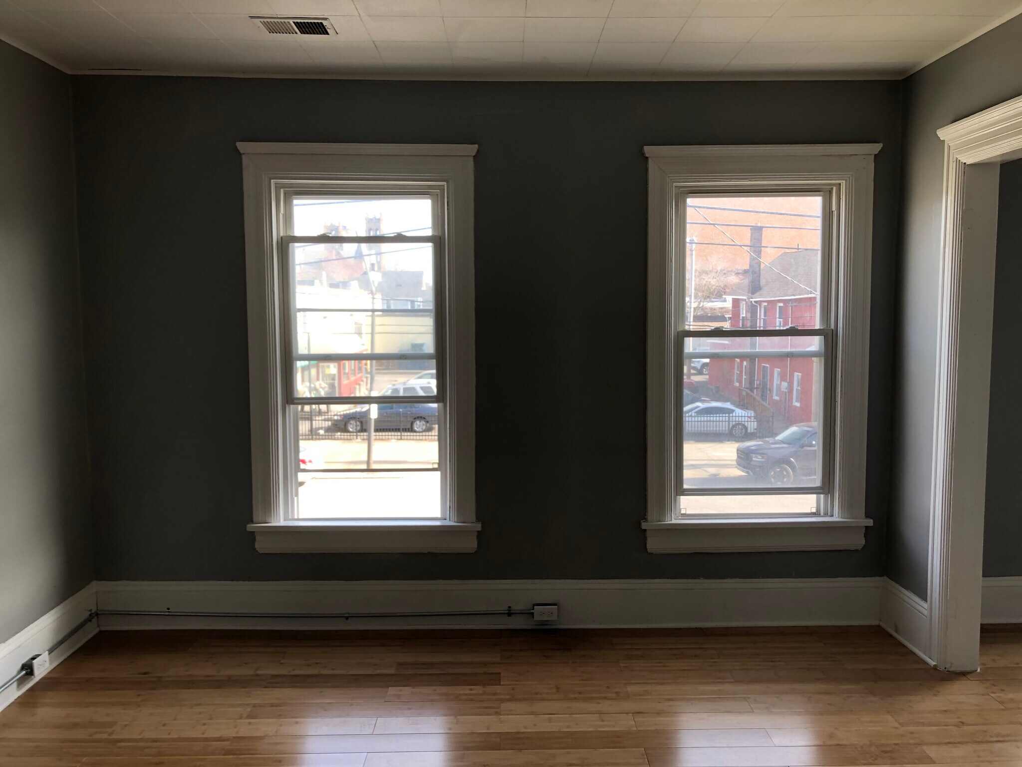 Building Photo - 4043 Saint Clair Ave