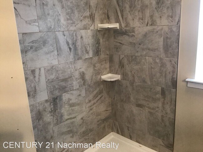 Building Photo - 4 br, 2 bath House - 1360 Fishermans Road