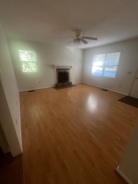 Building Photo - 5 Werner Ct