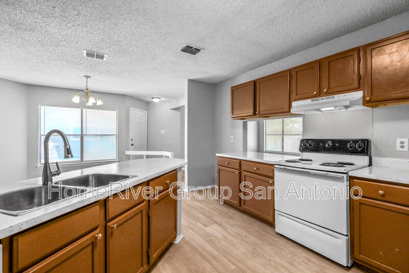 Building Photo - 11711 Spring Rain Dr