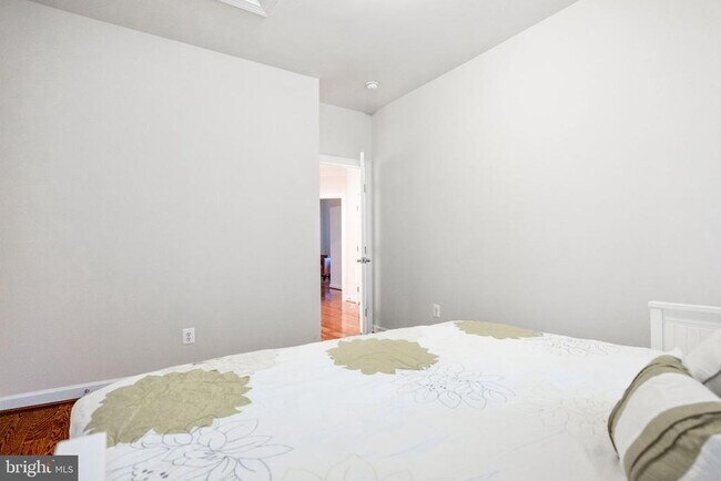 Building Photo - 8106 Angelo Way
