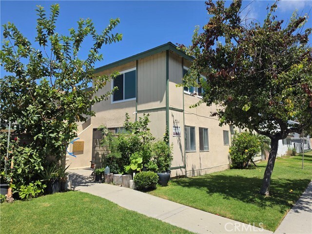 Building Photo - 1034 El Camino Dr
