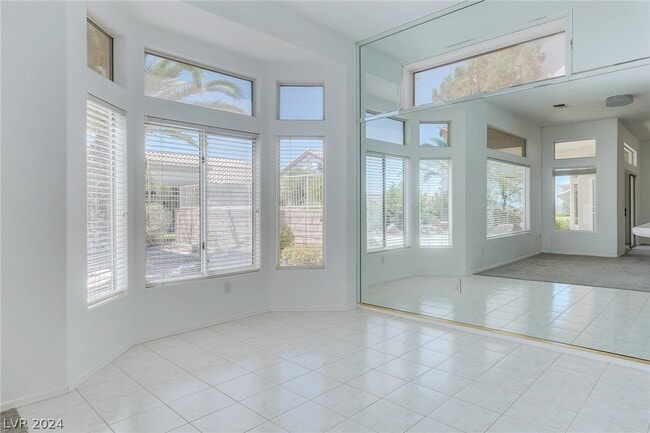 Building Photo - 10709 Shackleton Dr