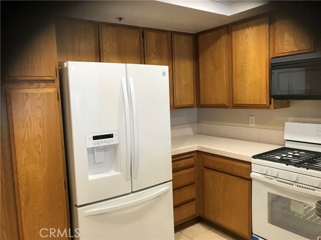 Building Photo - 220 Nice Ln