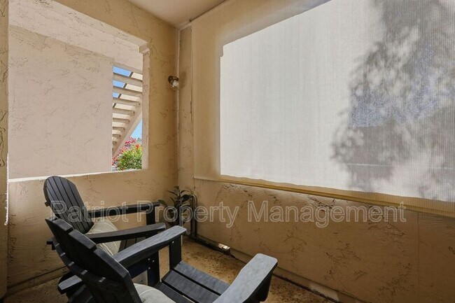 Building Photo - 9708-9708 E Vía Linda