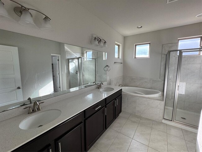 Building Photo - 13505 Feldspar Dr