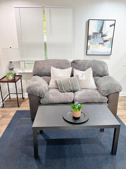 Building Photo - 855 C St