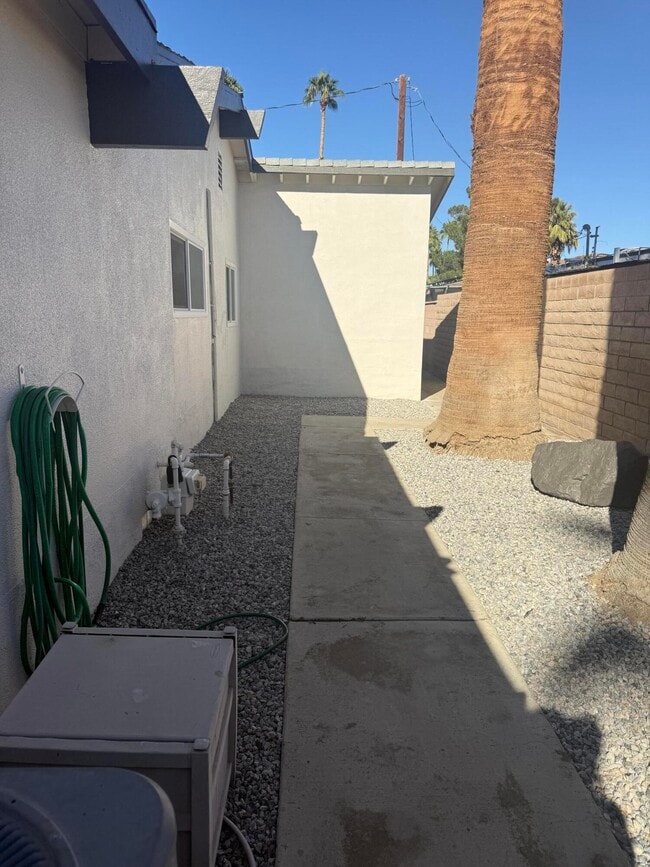 Building Photo - 72440 Cactus Dr