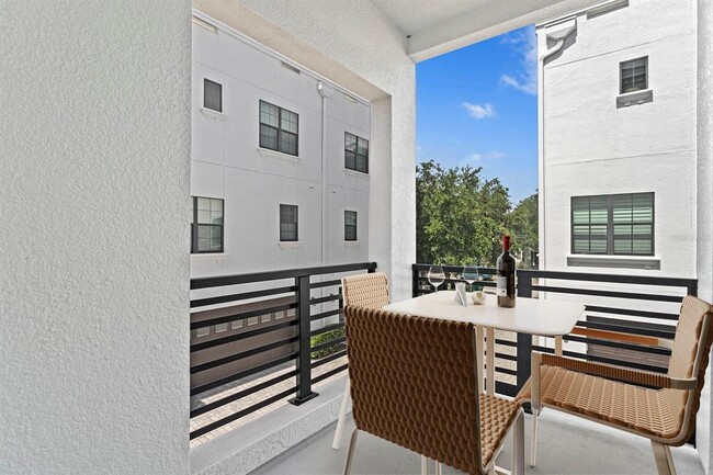 Building Photo - 224 S Audubon Ave