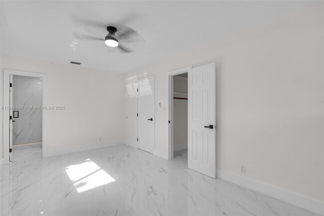 Building Photo - 6431 Roosevelt St