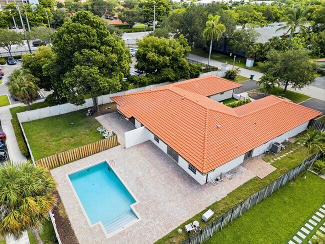 Building Photo - 3310 NW 90th Ave