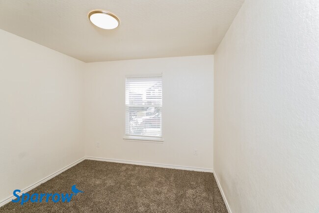 Building Photo - 1612 Iron Creek