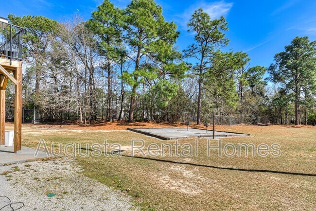 Building Photo - 2812 Thomas Ln