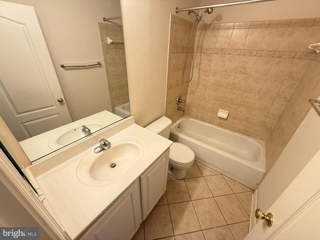 Building Photo - 7200 Phelps Hill Ct