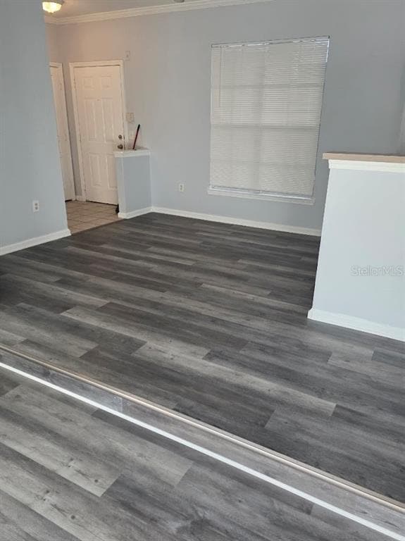 Building Photo - 9401 Crescent Loop Cir
