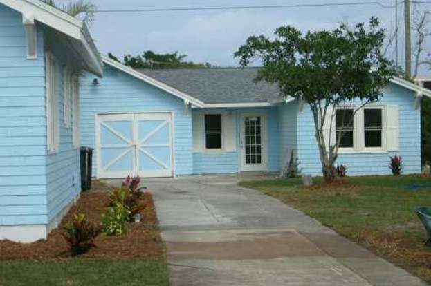 Building Photo - 415 Greenbriar Dr