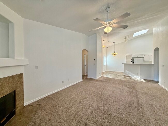 Building Photo - 3320 S Fort Apache Rd