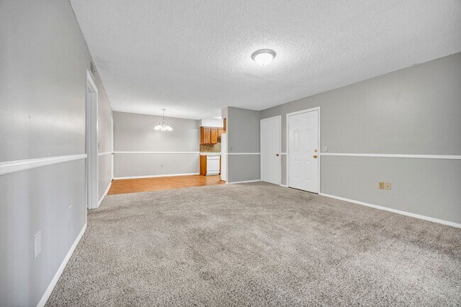 Building Photo - cpj2