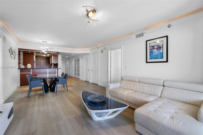 Building Photo - 1800 S Ocean Dr