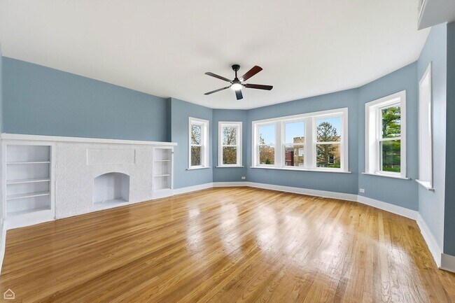 Building Photo - 7824 S Euclid Ave