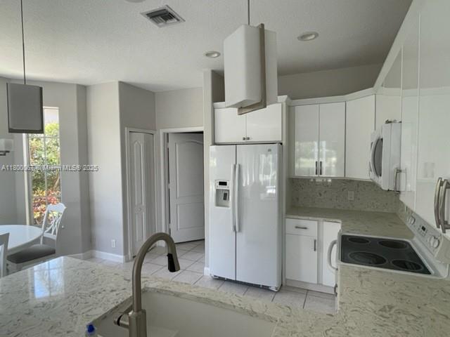 Building Photo - 1034 Diamond Head Way