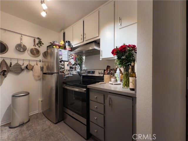 Building Photo - 532 N Rossmore Ave