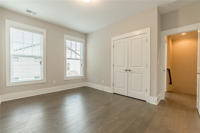 Building Photo - 4133 Wisconsin Dr