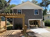 Building Photo - Available now for 12 month lease! 2150 per...