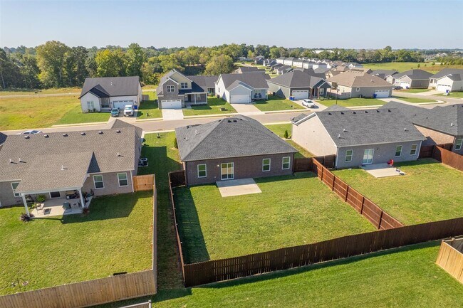 Building Photo - 2321 Trenton Ln