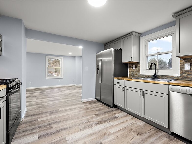 Building Photo - 600 Pacific Ave