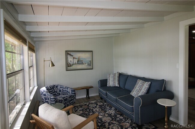Building Photo - 5245 S Covewood Terrace