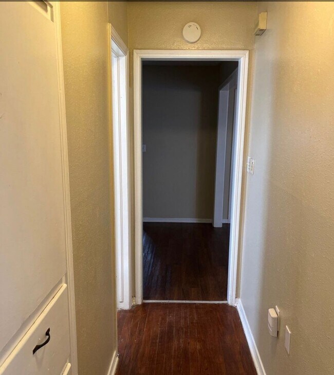 Building Photo - 3 bedroom 1 bath - Midwest City