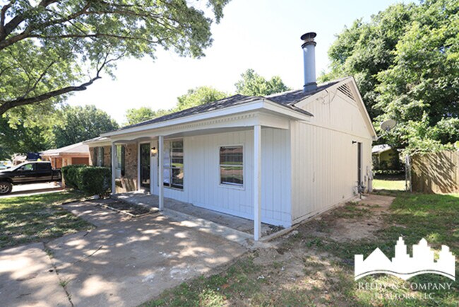 Building Photo - 5087 Breckenwood Dr