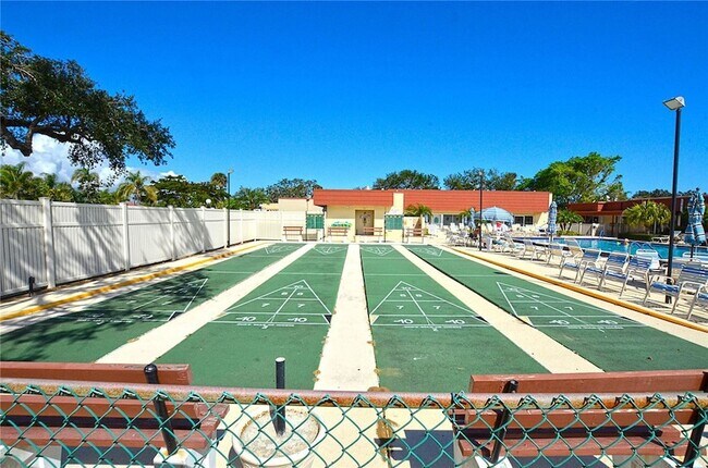 Building Photo - 50 Woodland Dr