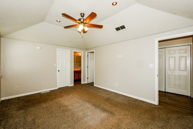 Building Photo - 3377 W 52nd St