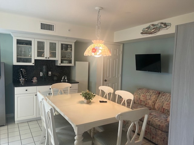 Building Photo - 4451 Bay Beach Ln