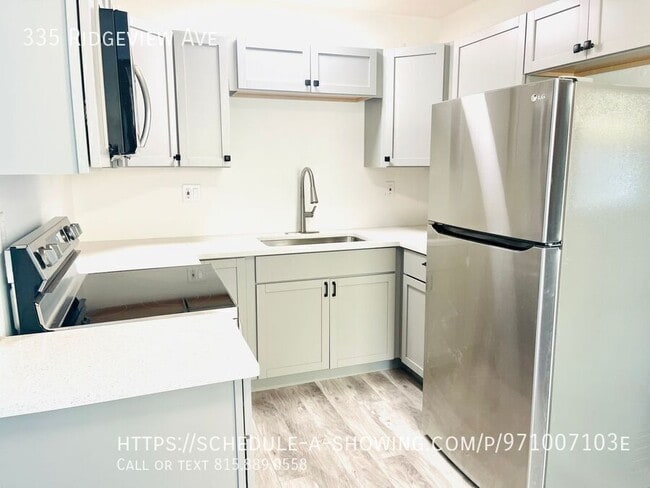 Building Photo - 335 Ridgeview Ave