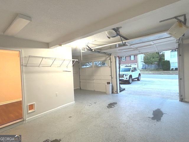 Building Photo - 305 Carriage Chase