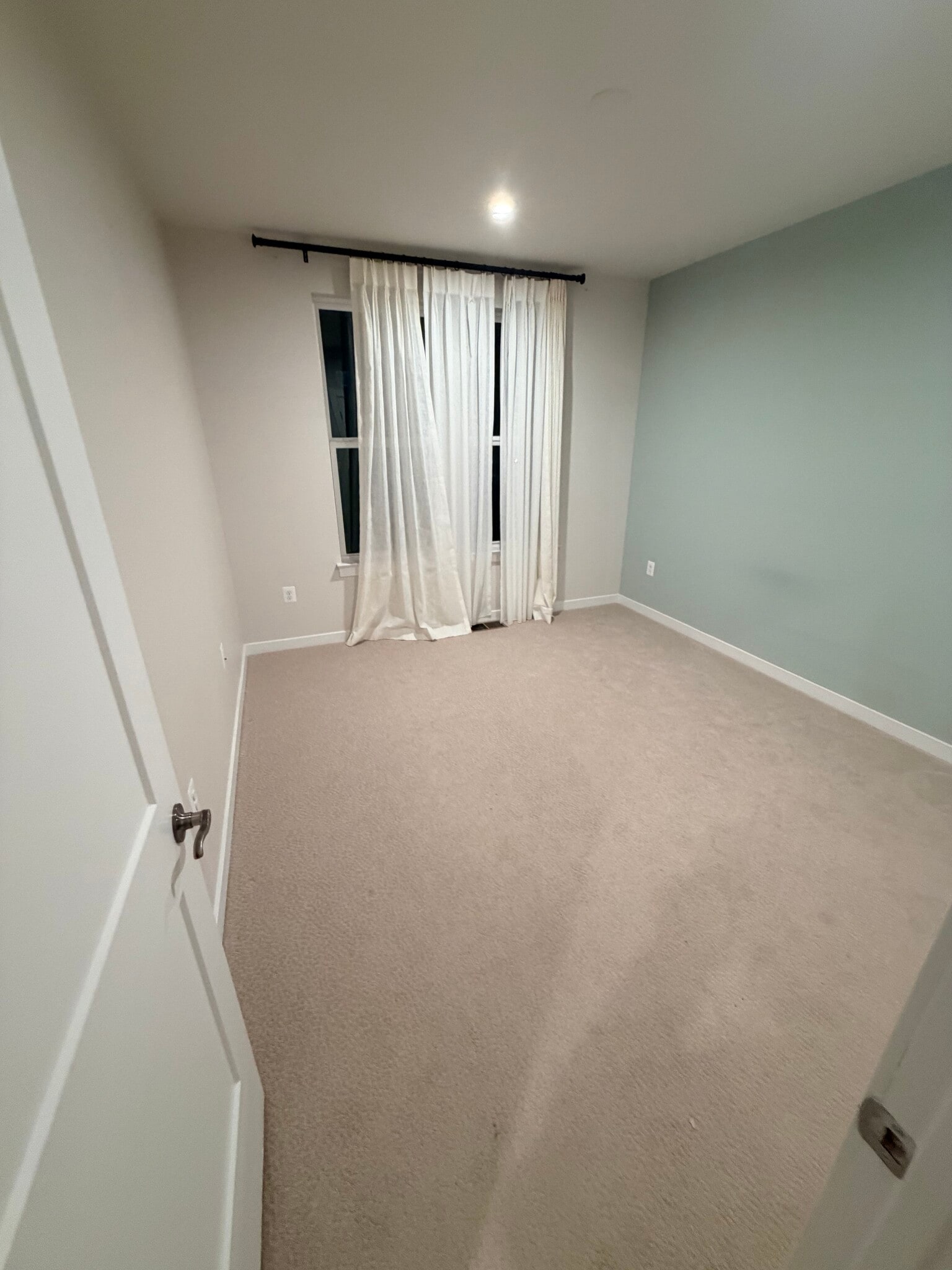 Building Photo - 20306 Newfoundland Sq