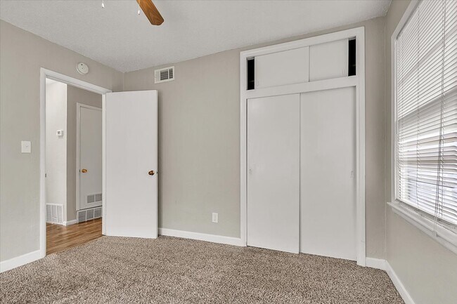 Building Photo - 2228 SW 61st Terrace