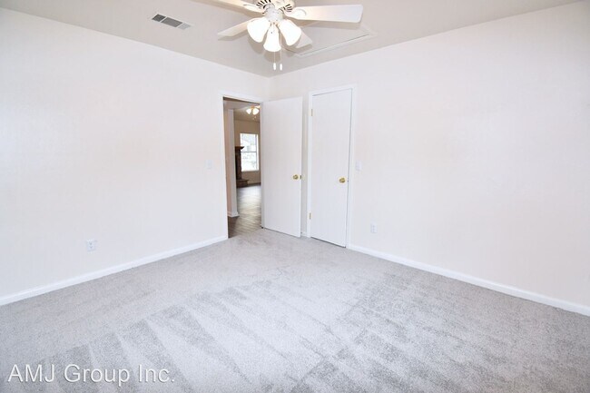 Building Photo - 6420 NW 25th Terrace