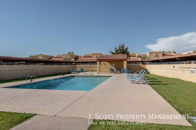 Building Photo - 8344 N 21st Dr
