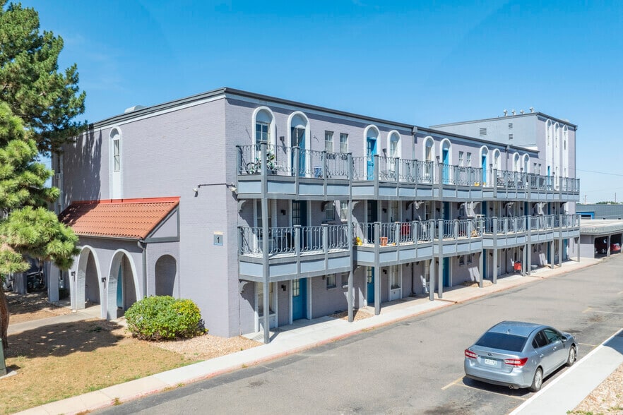 Ventana at Colorado Station Apartments - The Ventana at Colorado Station
