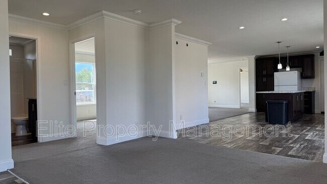 Building Photo - 743 S Joe Martinez Ct
