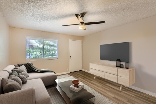 Preserve_-_A1_Reno_1502_W_Glendale_Ave_Phoenix_AZ-large-004-012-269_2nd_Floor_Living_Room-1500x1000-72dpi_26-06-24_11_49 - Rise at the Preserve