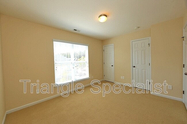 Building Photo - 9811 Cicero Dr
