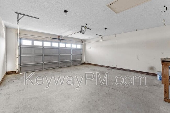 Building Photo - 124 Summerfield Cir