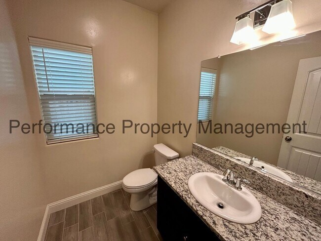 Building Photo - 3608 Oak Lake Ln