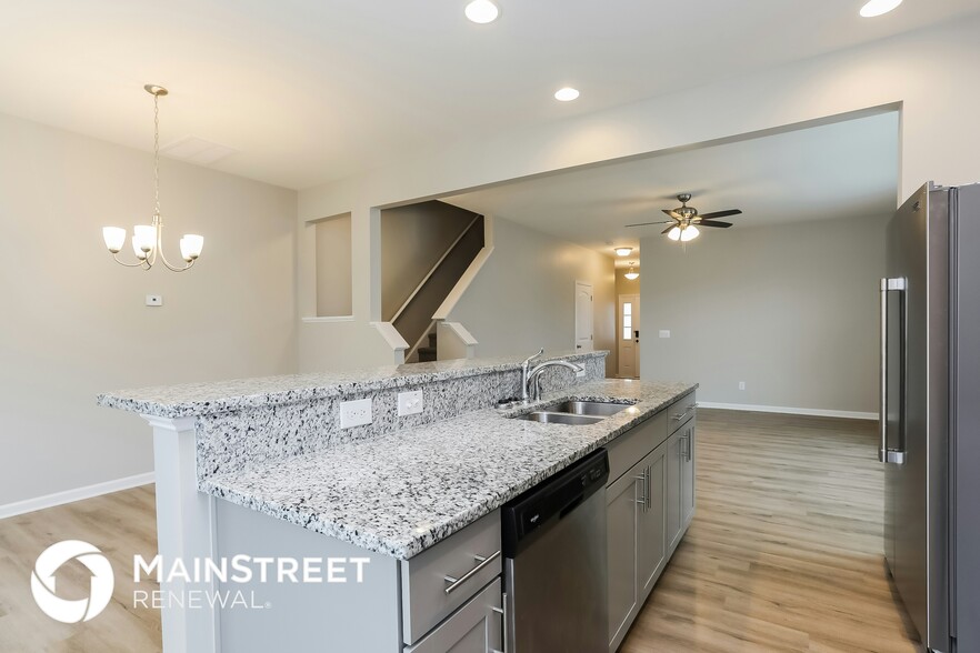 Building Photo - 5 N Grey Abbey Dr